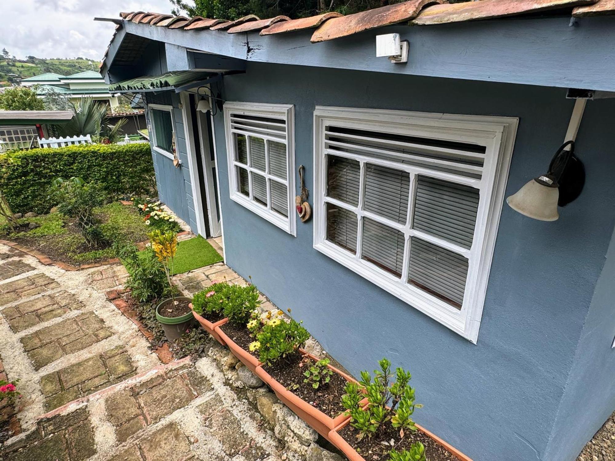 Hermosa Cabana En Cartago! Cabana Providencia! Exterior photo